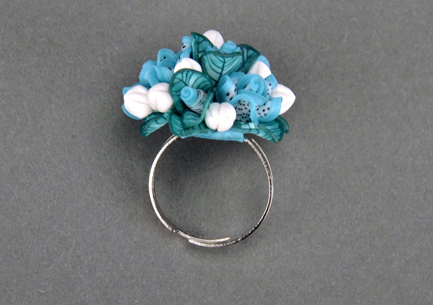 Handgemachter Ring aus Polymerton Blumen foto 4