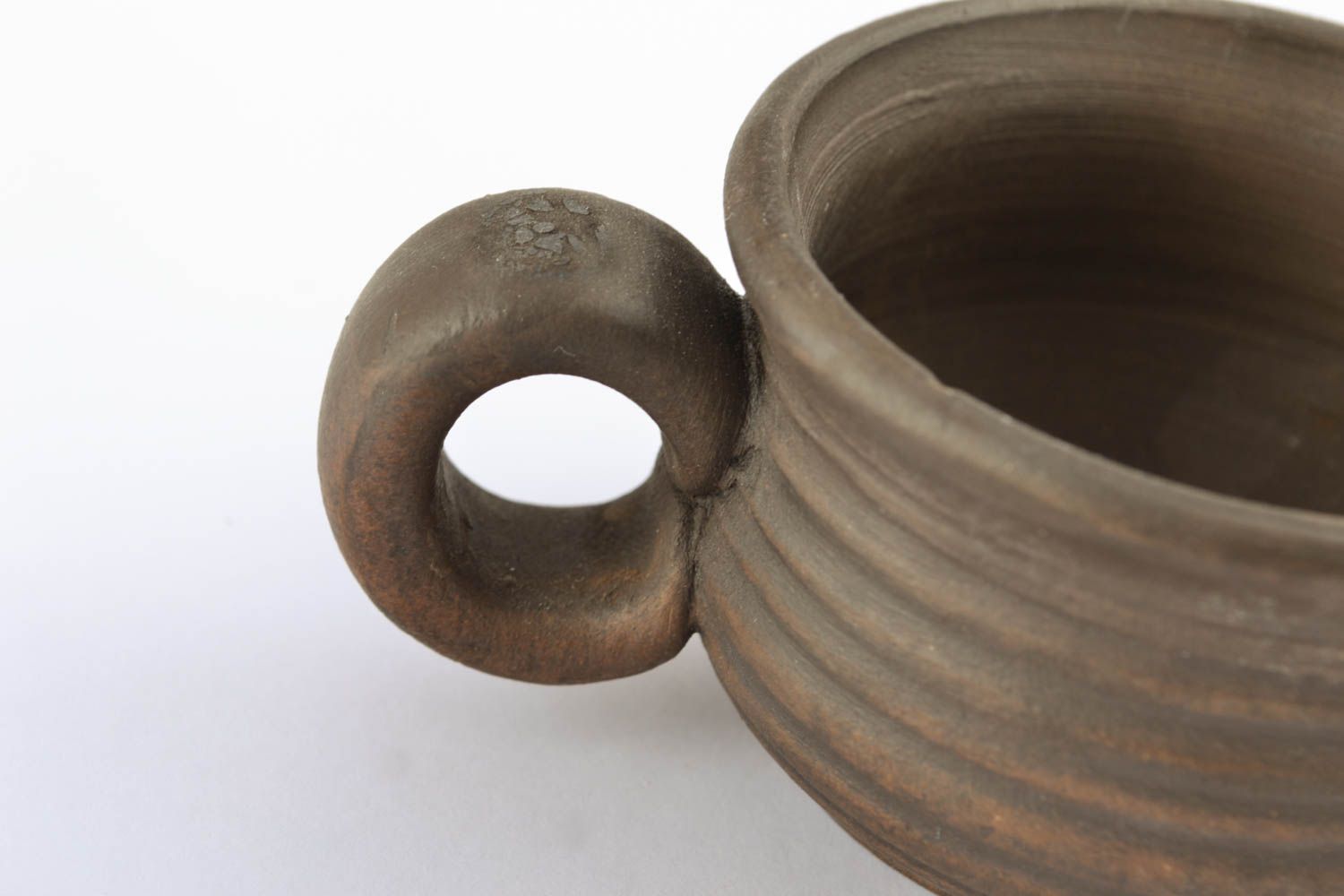 Brown clay coffee cup with handle and no pattern photo 2