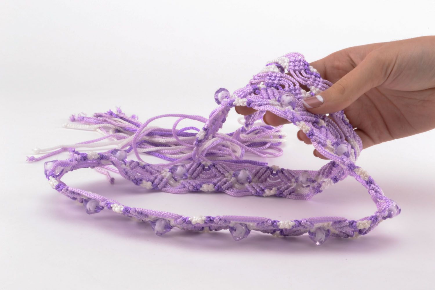 Плетеный пояс фиолетового цвета фото 5