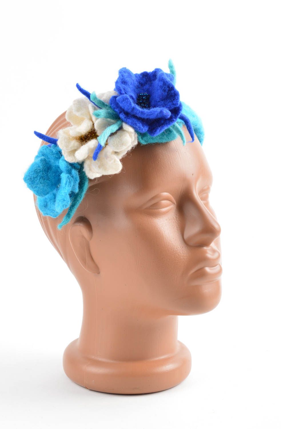 Serre-tête fleurs bleu blanc Bijou fait main laine plastique Accessoire cheveux photo 5