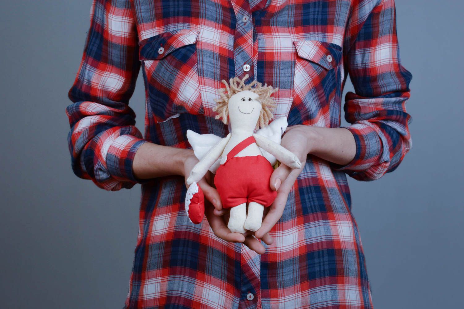 Peluche ange avec coeur Jouet en tissu fait main petit Cadeau original photo 4