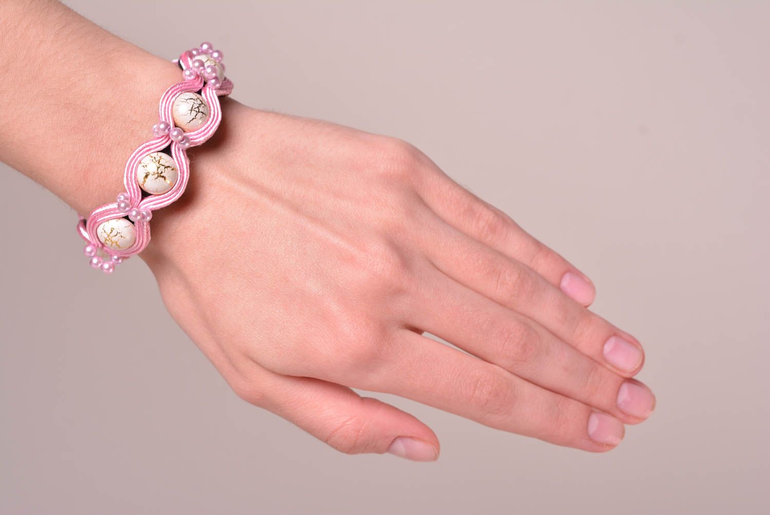 Soutache Schmuck handgefertigt Armband Frauen originelles Geschenk in Rosa  foto 2