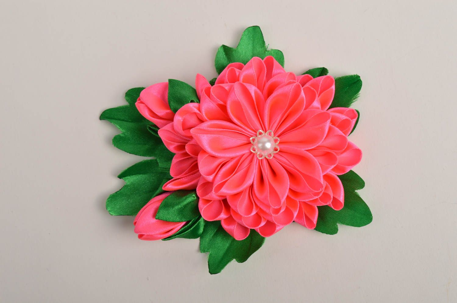 Flores de cintas rosas hechas a mano accesorio para bisutería regalo original foto 3