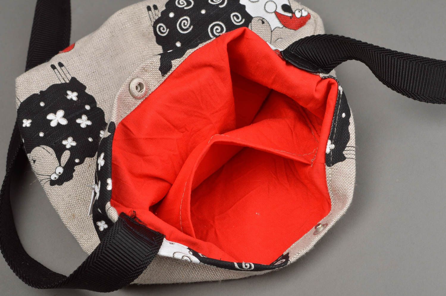 Sac bandoulière fait main Sac à main gris en lin avec bouton Accessoire femme photo 4