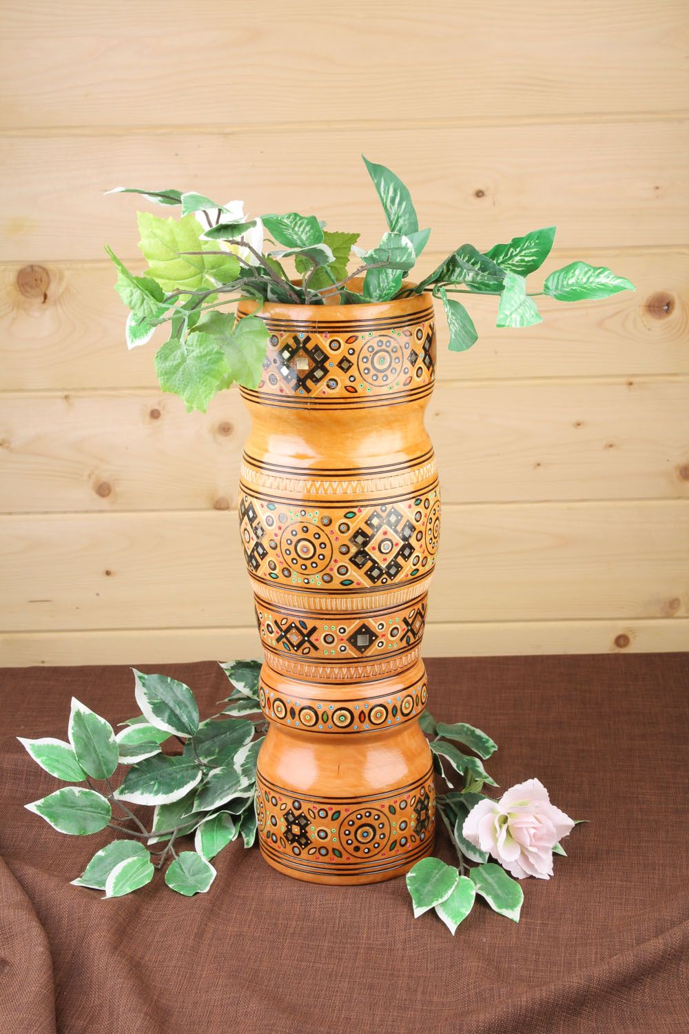 18 inches décor vase inlaid with different types of wood 7 lb photo 1