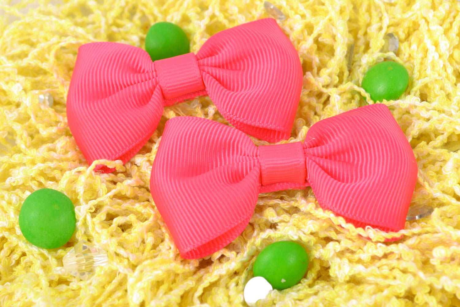 Hair clips with ribbon bows photo 1