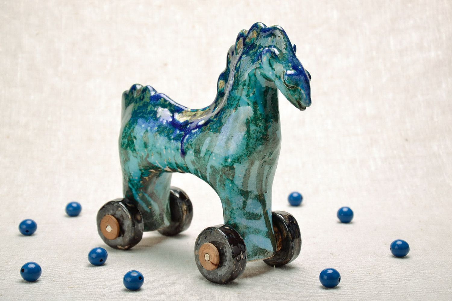 Pferd Figurine aus Keramik  foto 5