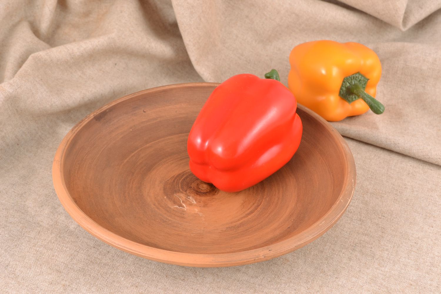 Handmade ceramic plate photo 1