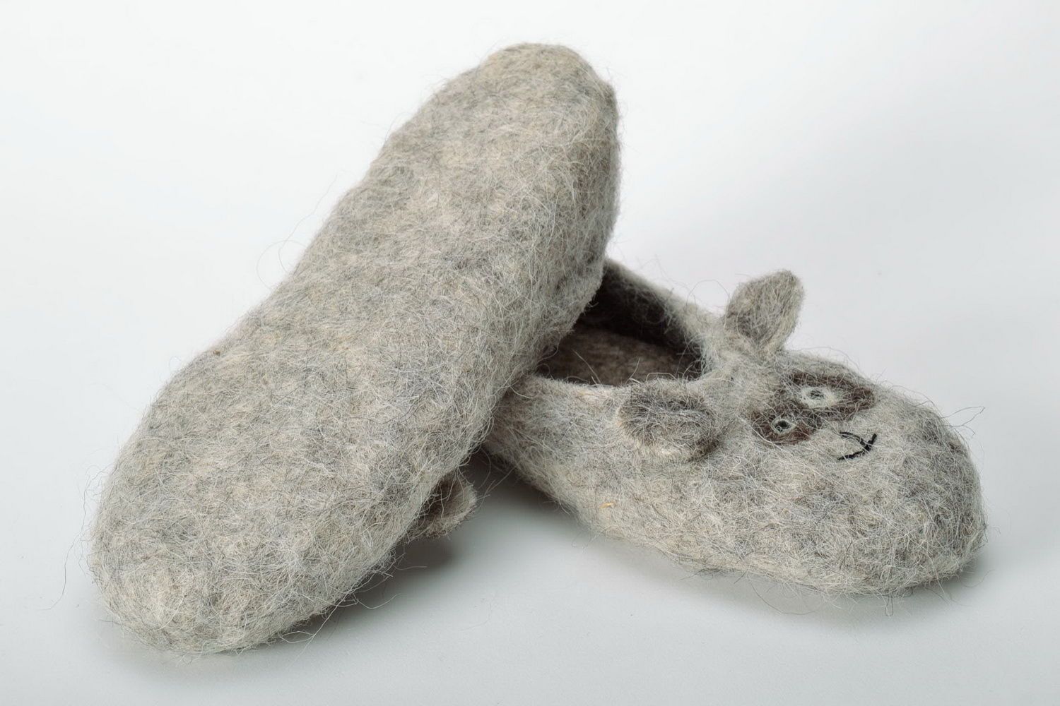 House Slippers made of felted wool photo 6