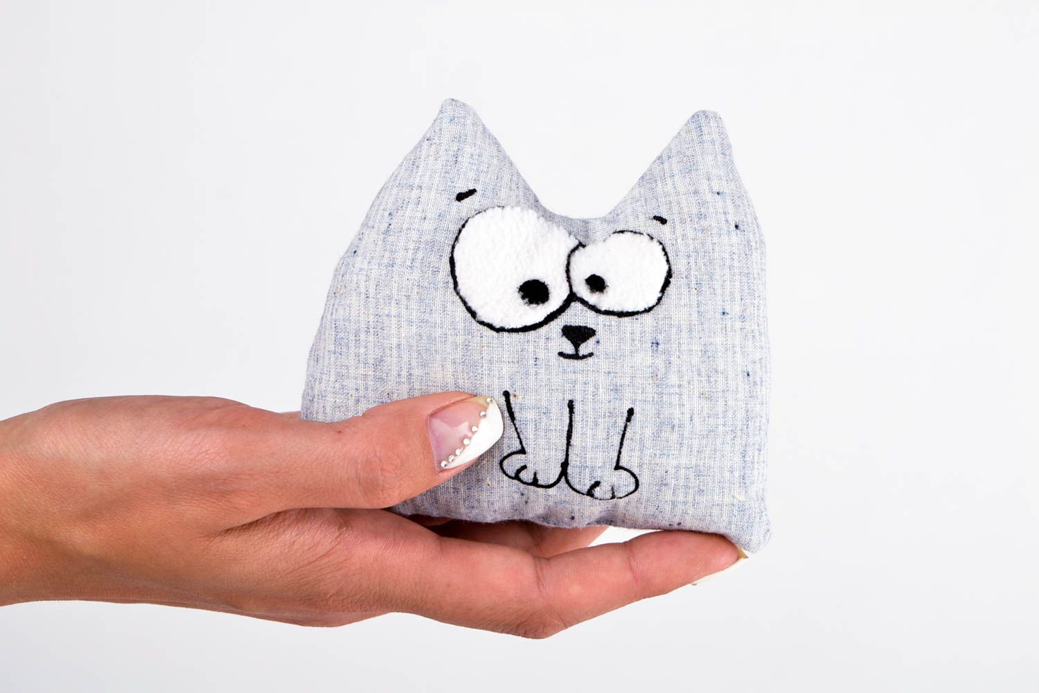 Juguete hecho a mano gato de tela gris decoración de interior regalo original  foto 2