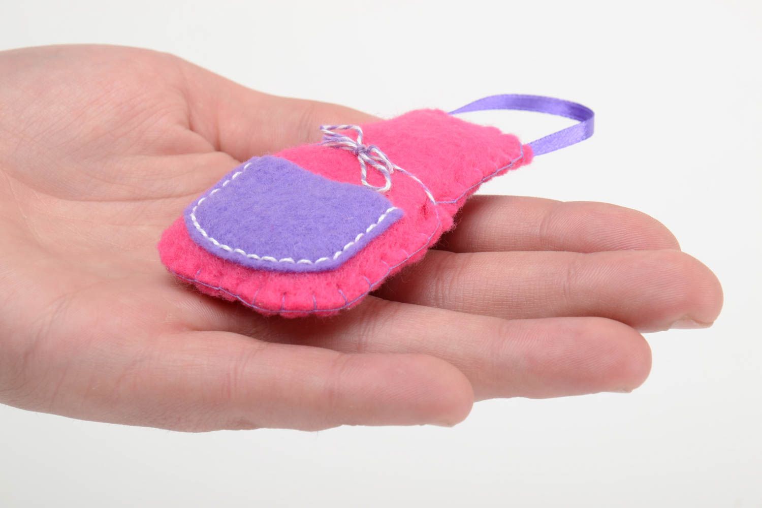 Handmade small felt soft toy fridge magnet bright pink apron with violet pocket photo 5