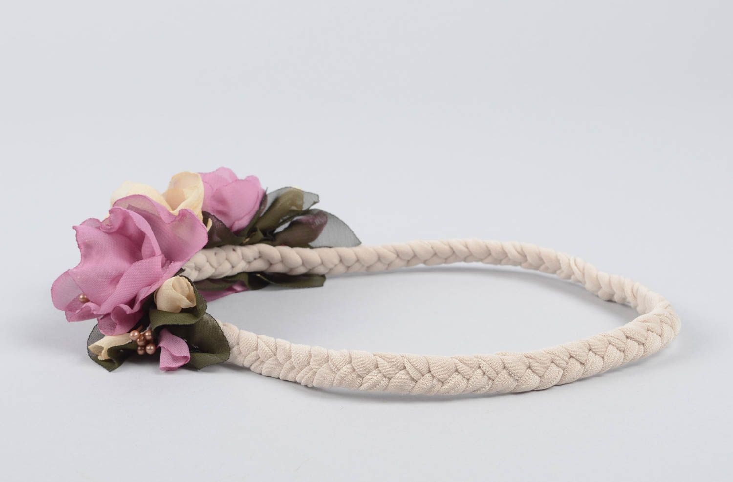 Violettes Haarband mit Blume handmade Designer Schmuck Accessoire für Haare  foto 3