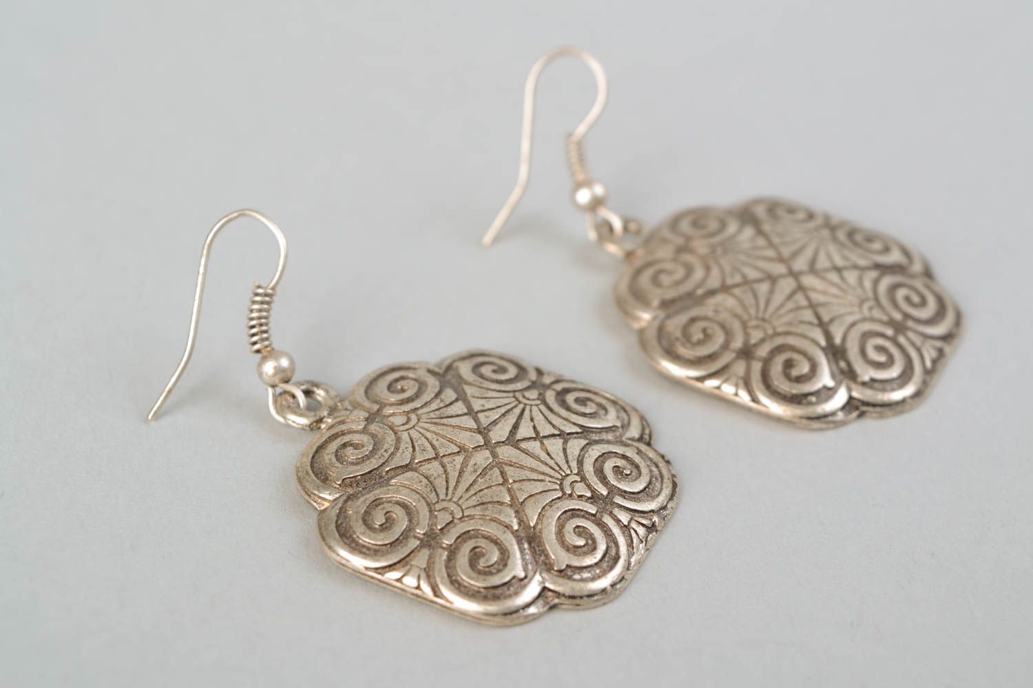 Metal earrings Irida photo 4