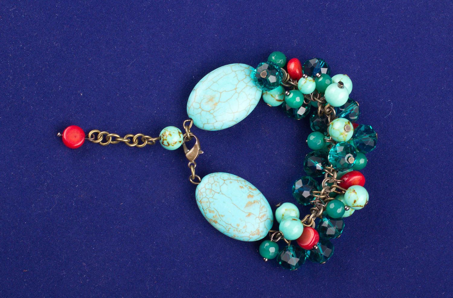 Handmade beaded chain charm stone bracelet in malachite and dark green color photo 2