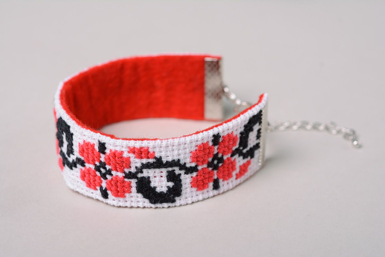 Handmade contrast cross stitch embroidered bracelet in ethnic style photo 2