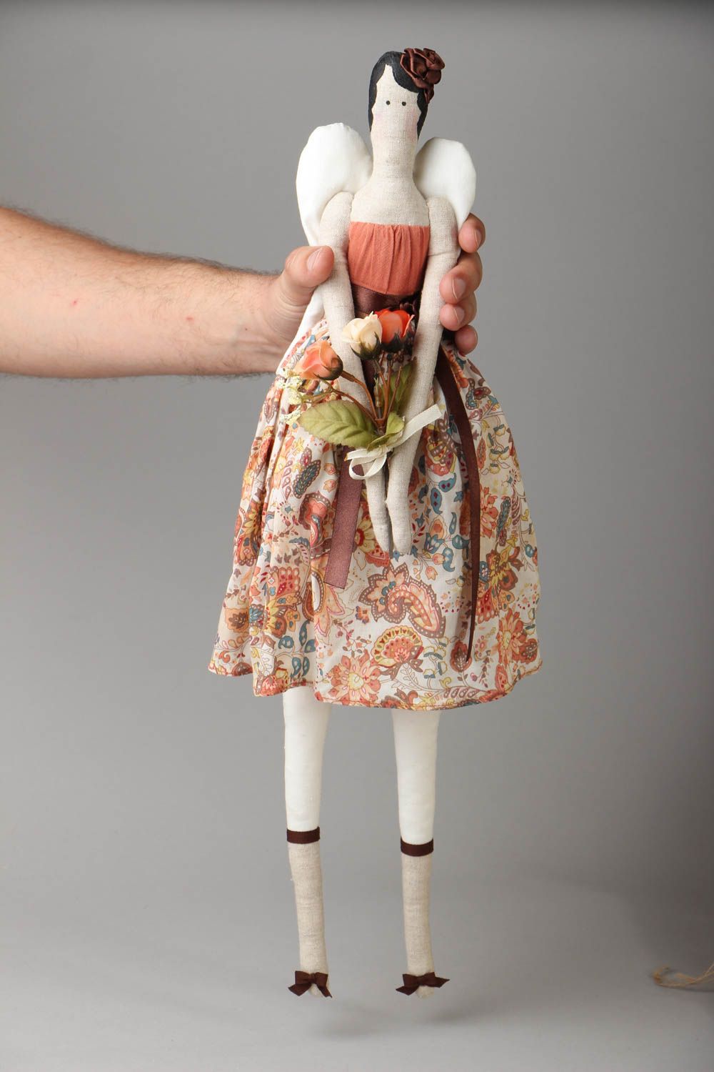 Muñeca de tela de lino y algodón foto 4