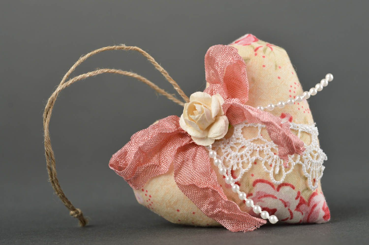 Coeur en tissu fait main Décoration à suspendre coton rose Déco maison photo 2