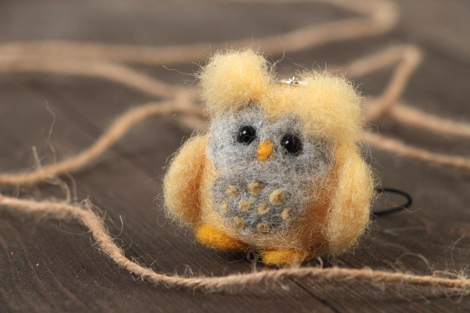 Beautiful small handmade felted wool keychain toy owl photo 1