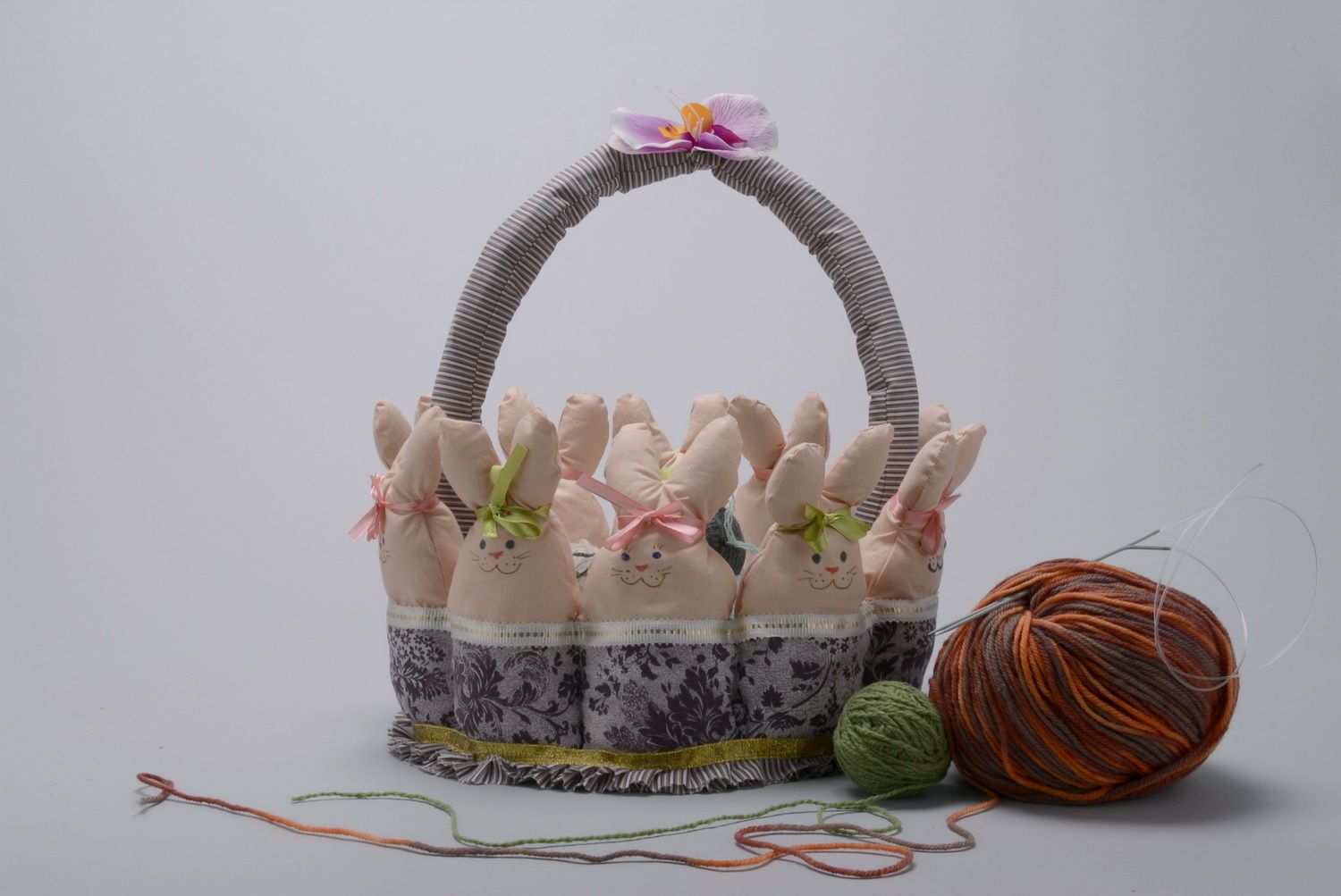 Decorative table basket Hares photo 3