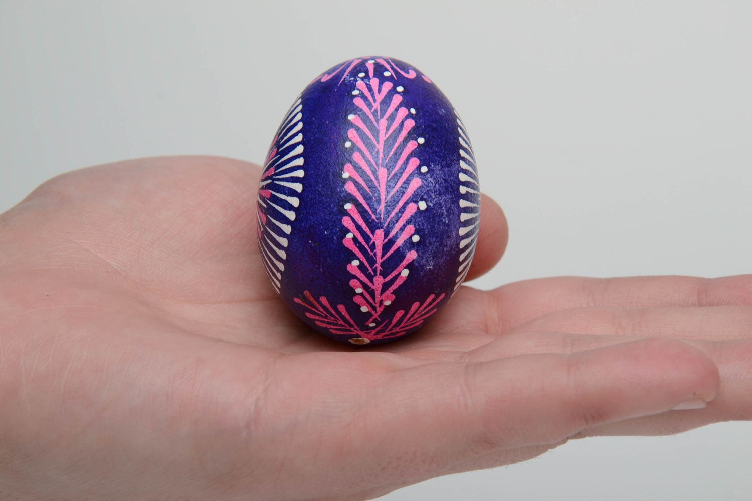 Декоративное яйцо ручной работы в лемковском стиле  фото 5
