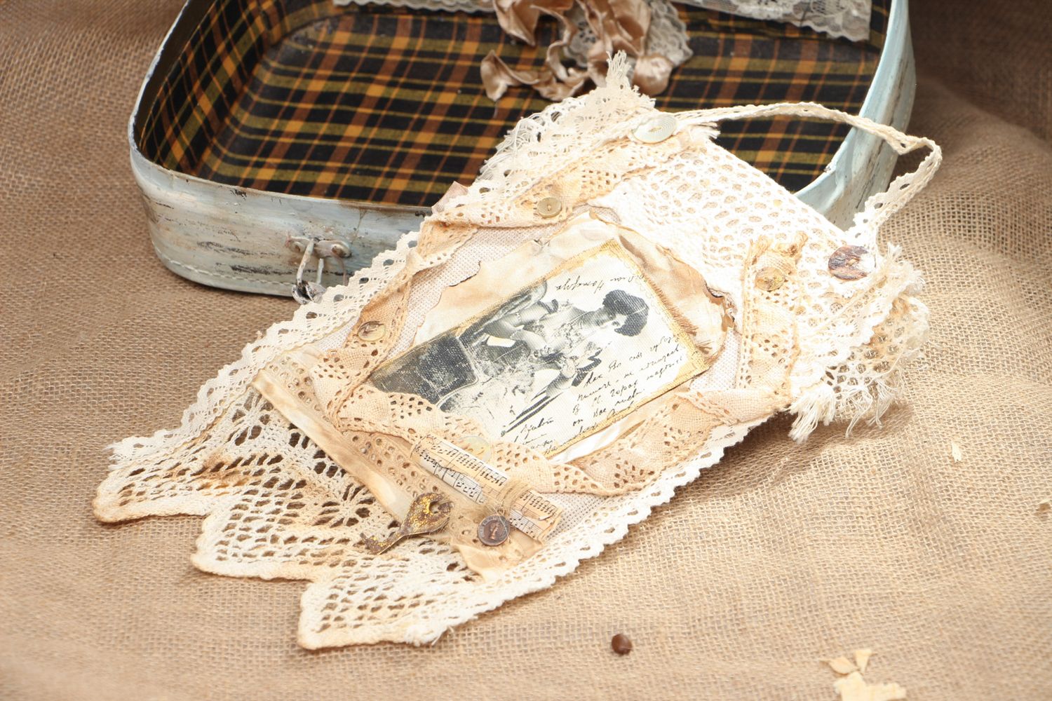 Vintage wall hanging with lace photo 5