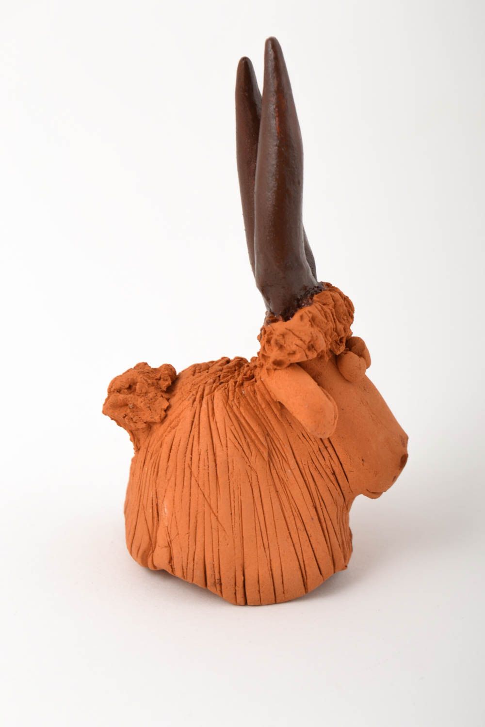 Игрушка из глины ручной работы фигурка животного статуэтка для декора козлик фото 3