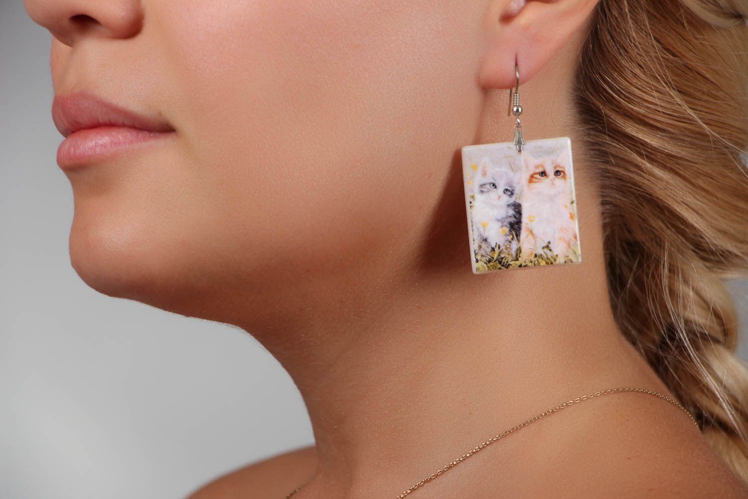Earrings made ​​of plastic photo 5