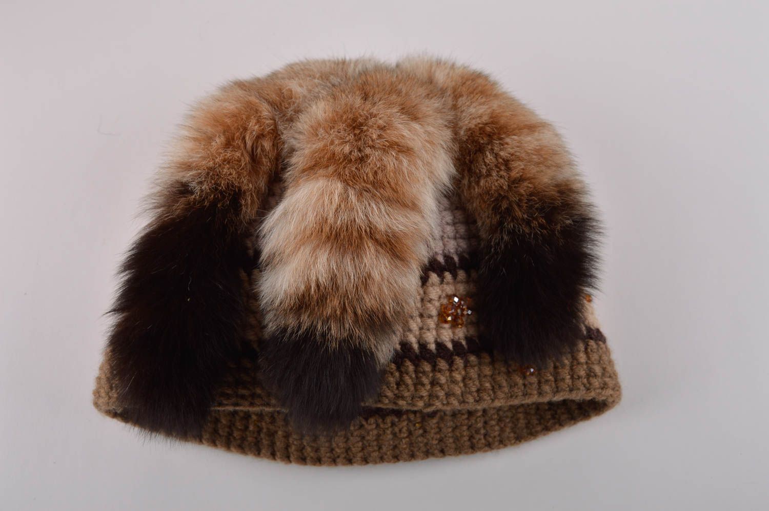 Bonnet tricot fait main Chapeau avec fourrure laine Vêtement femme original photo 5