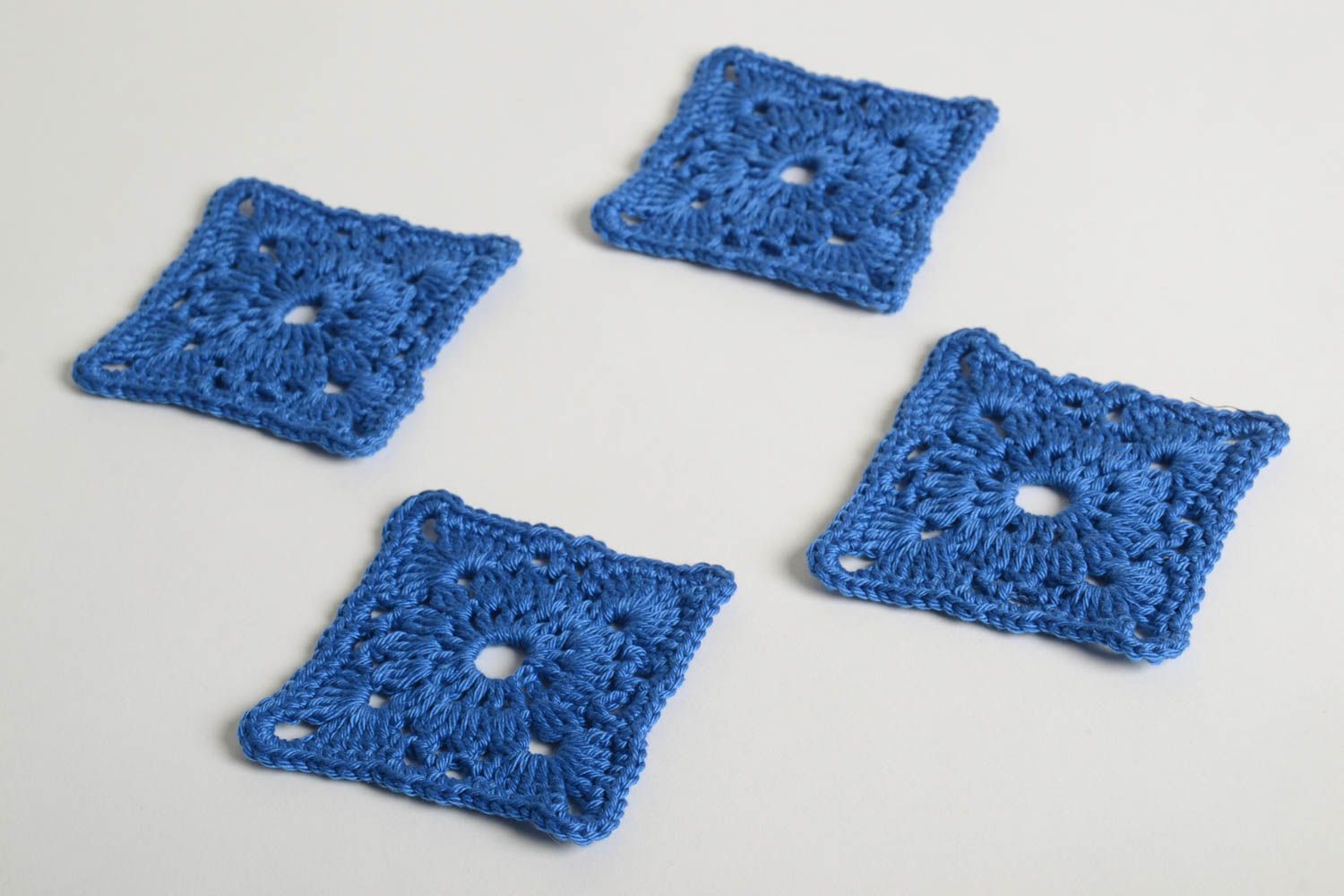 Cute handmade hot pads 4 pieces crochet coaster home textiles kitchen supplies photo 4
