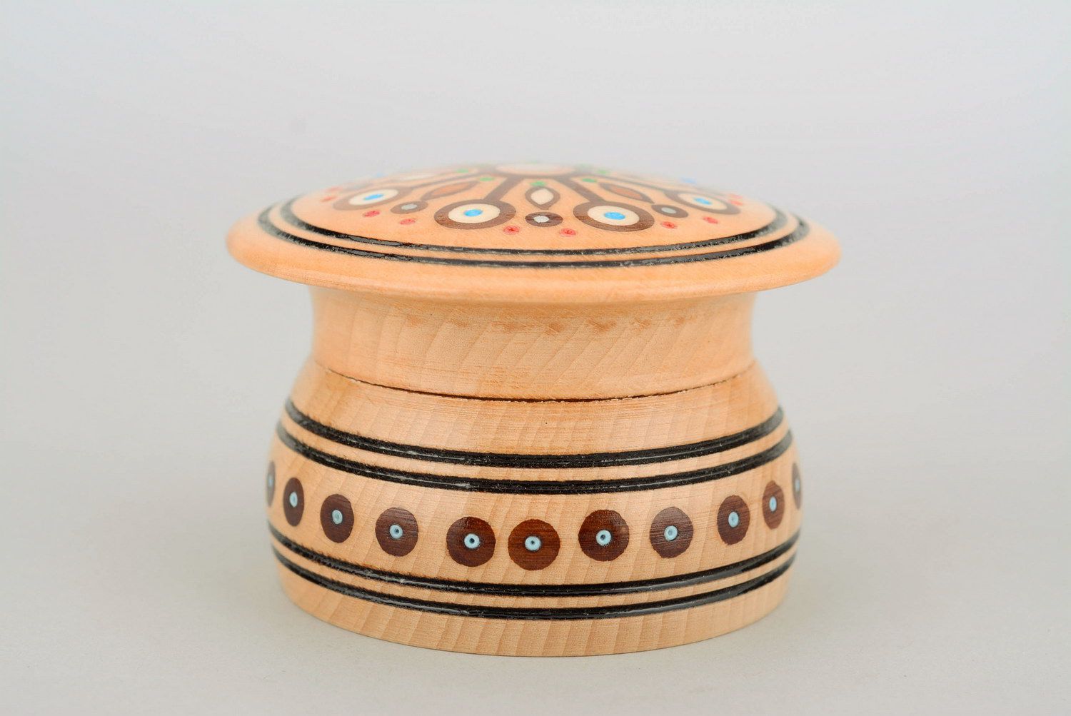 Wooden box with large lid photo 4