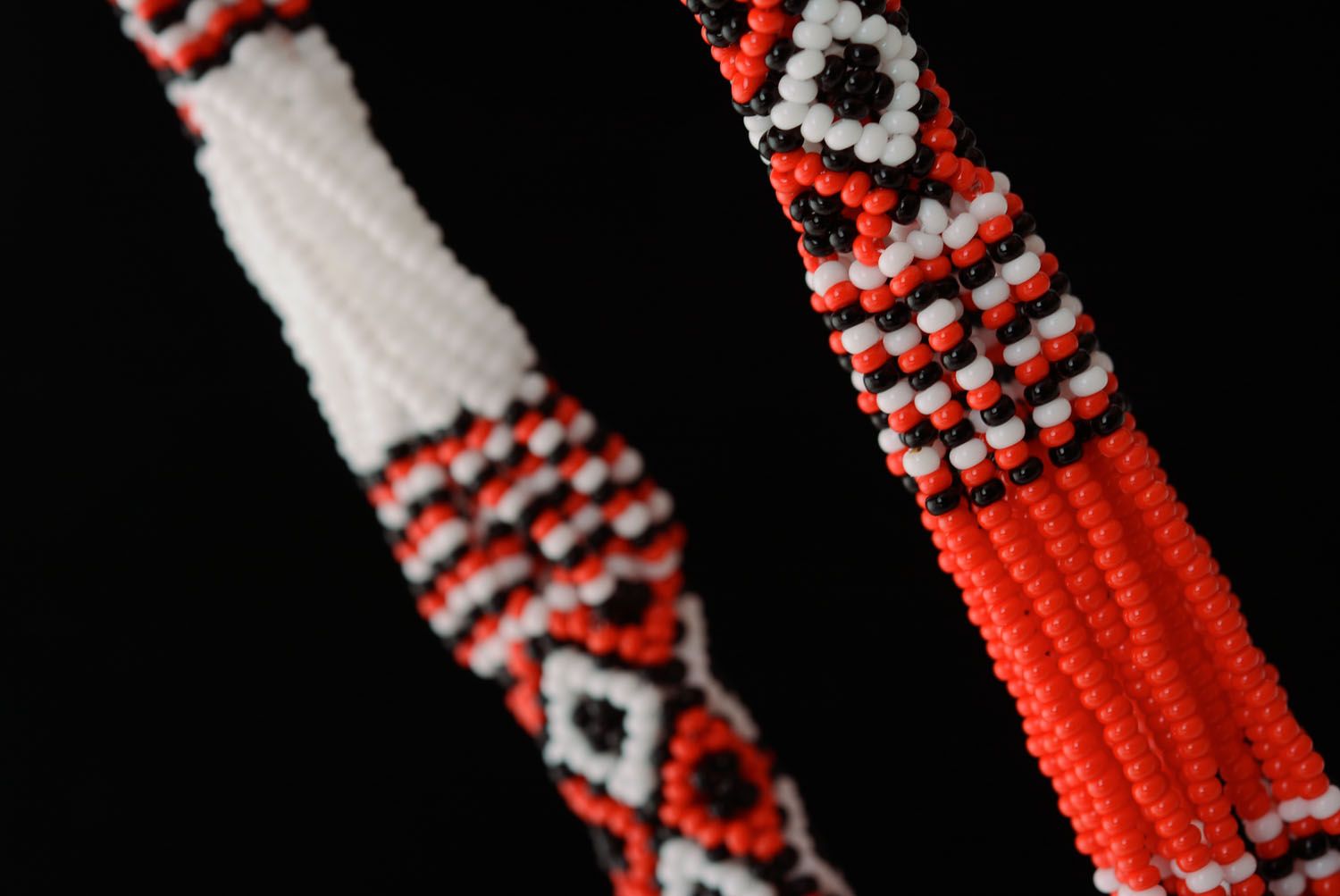 Set de accesorios: collar y pulsera de abalorios de estilo étnico foto 2