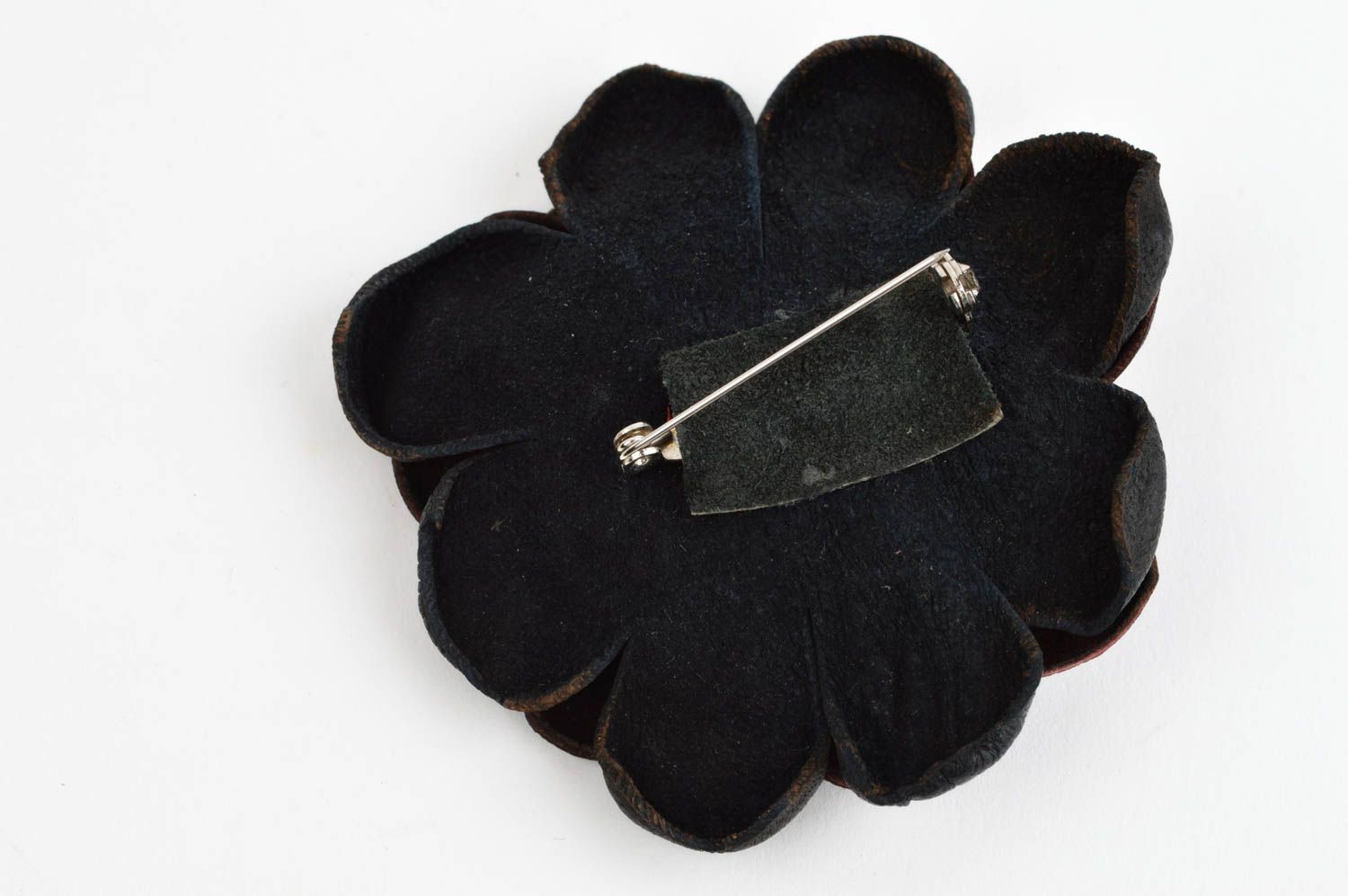 Broche hecho a mano de cuero accesorio de moda regalo original Flor negra foto 4