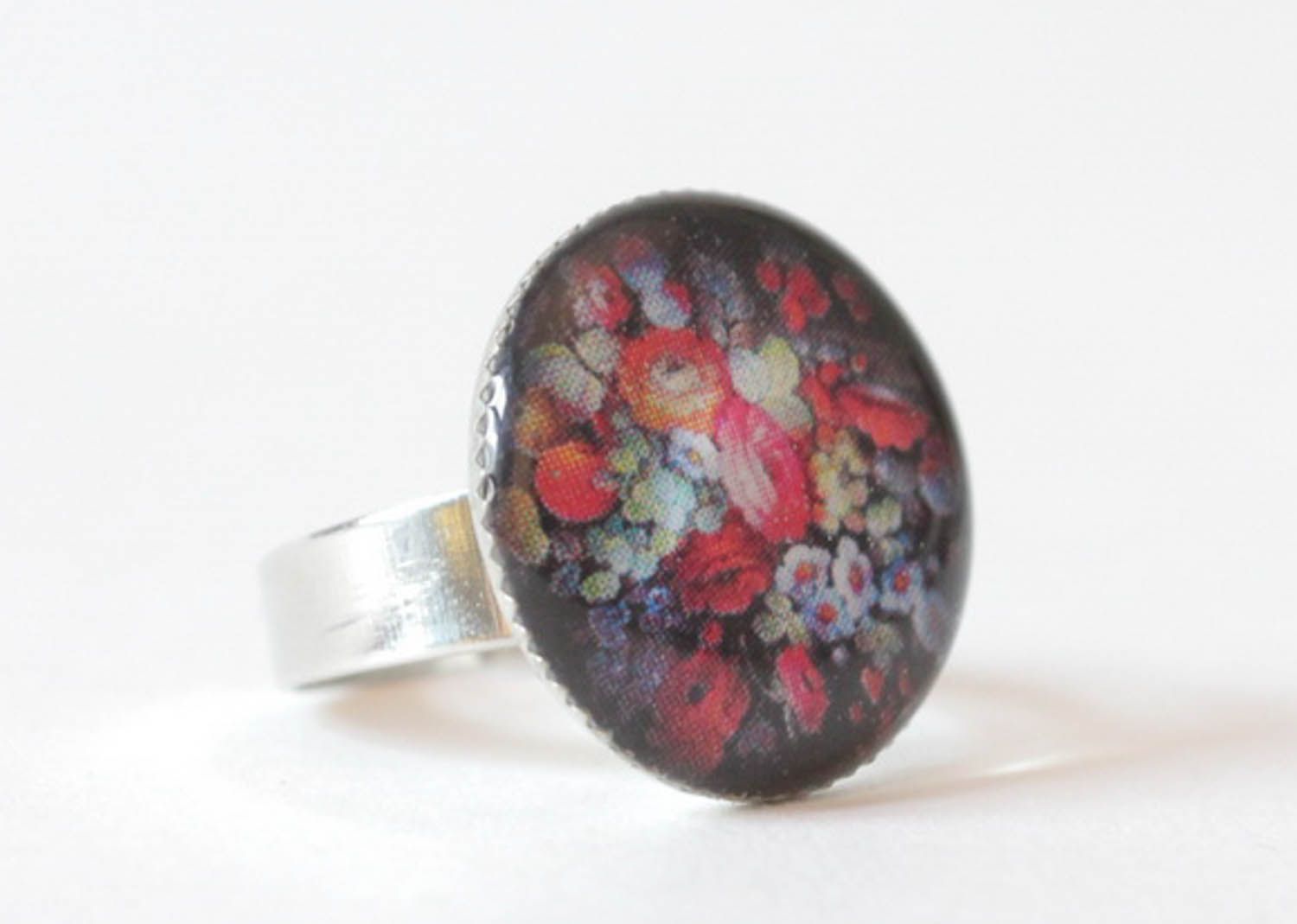 Ring with flowers photo 1