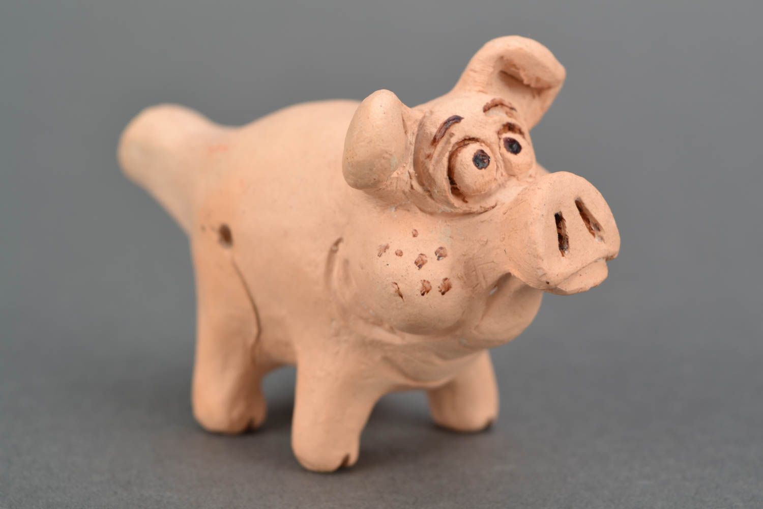 Ceramic penny whistle Pig photo 1