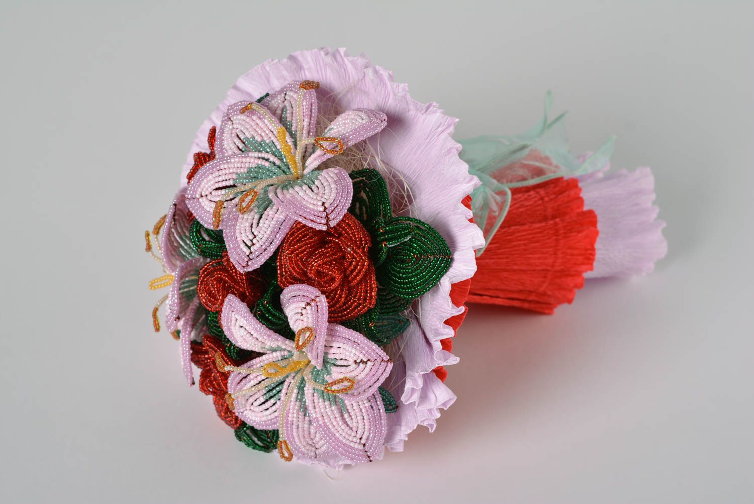 Букет цветов из бисера ручной работы для декора дома на подарок девушке Лилии фото 2