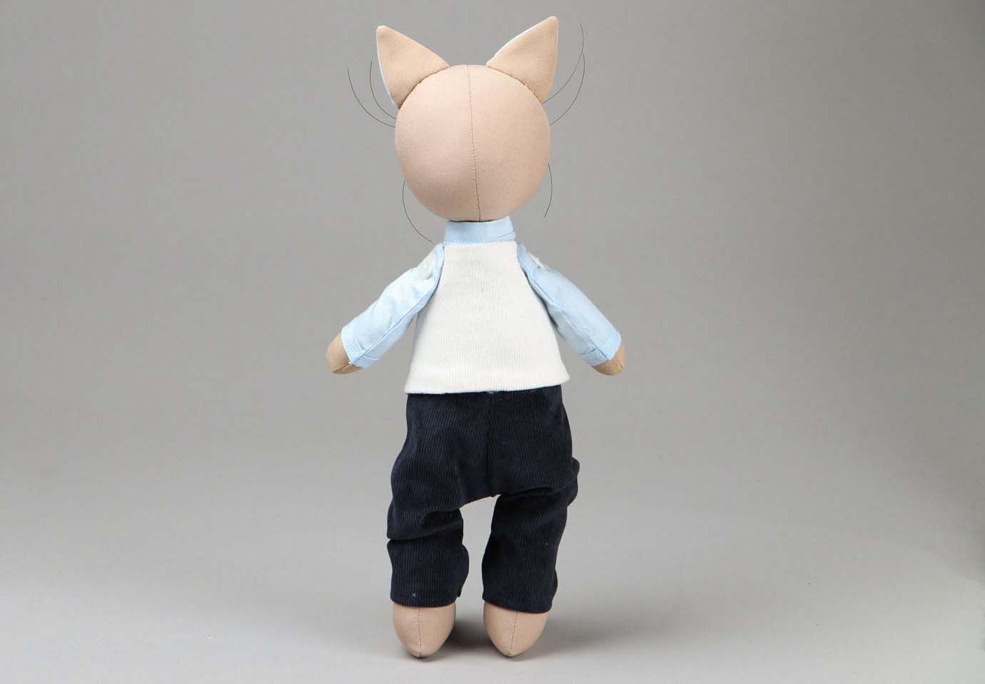 Brinquedo têxtil na forma de um gato foto 3