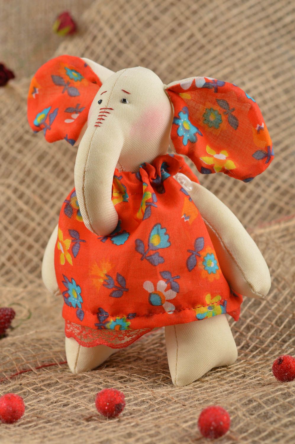 Jouet éléphant Peluche faite main Doudou en tissu Cadeau enfant original photo 1