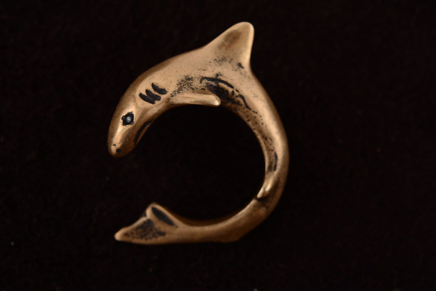 Бронзовое кольцо Акула фото 5