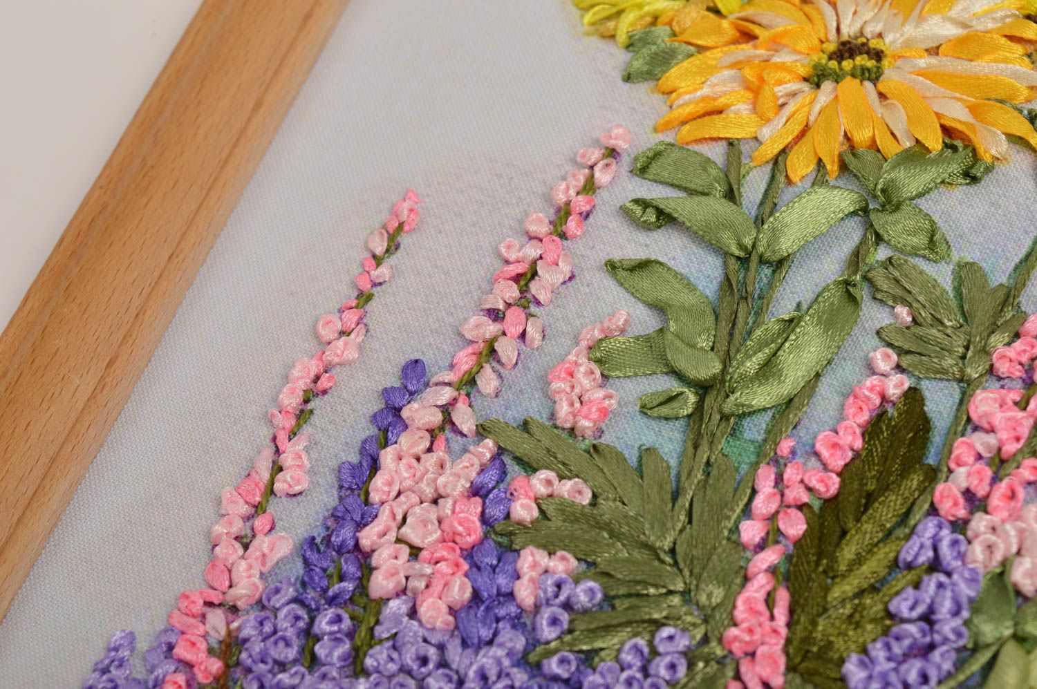 Tableau fleurs fait main Décoration murale brodée de rubans en satin Déco maison photo 3
