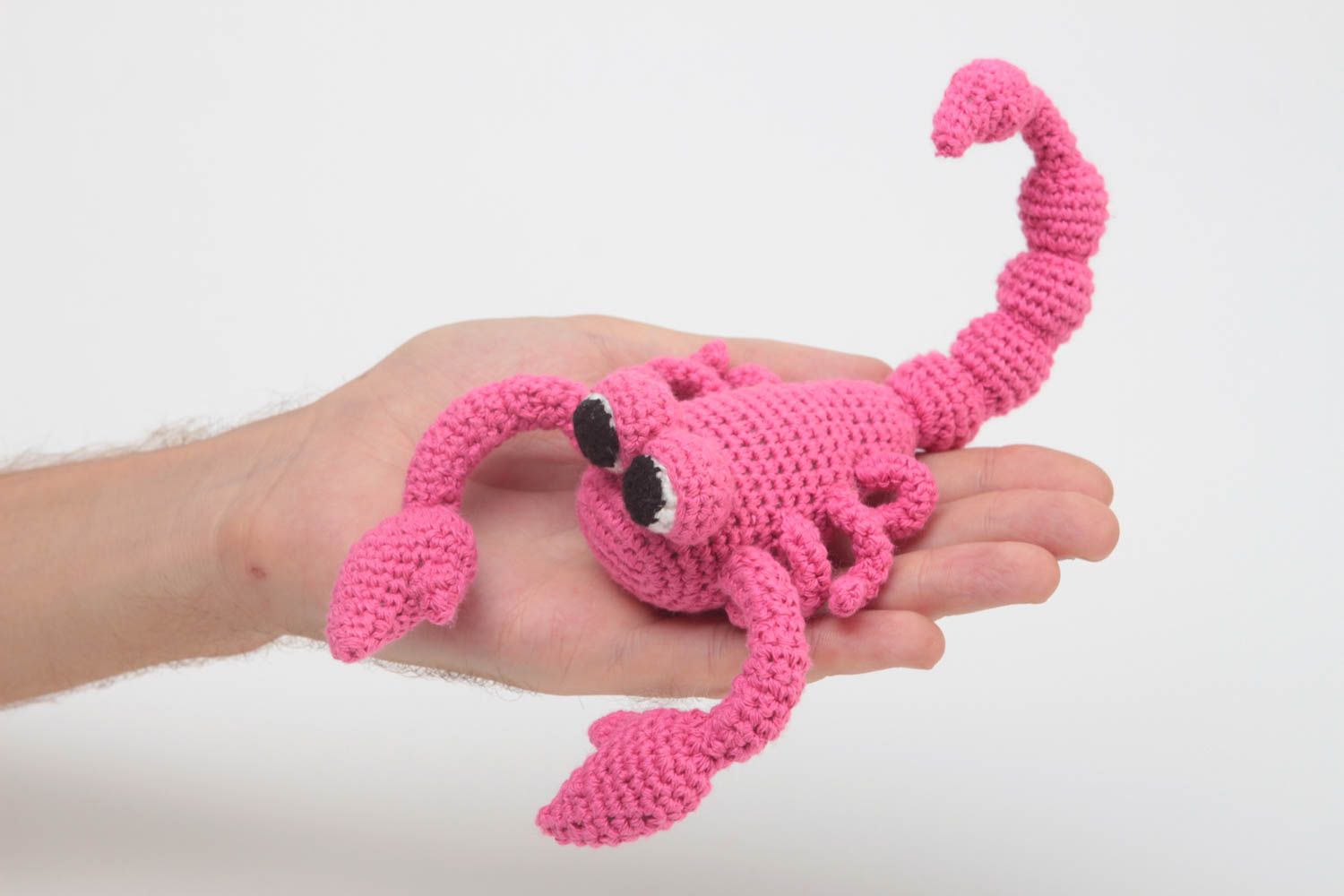 Мягкая игрушка ручной работы игрушка крючком детская игрушка розовая Скорпион фото 5