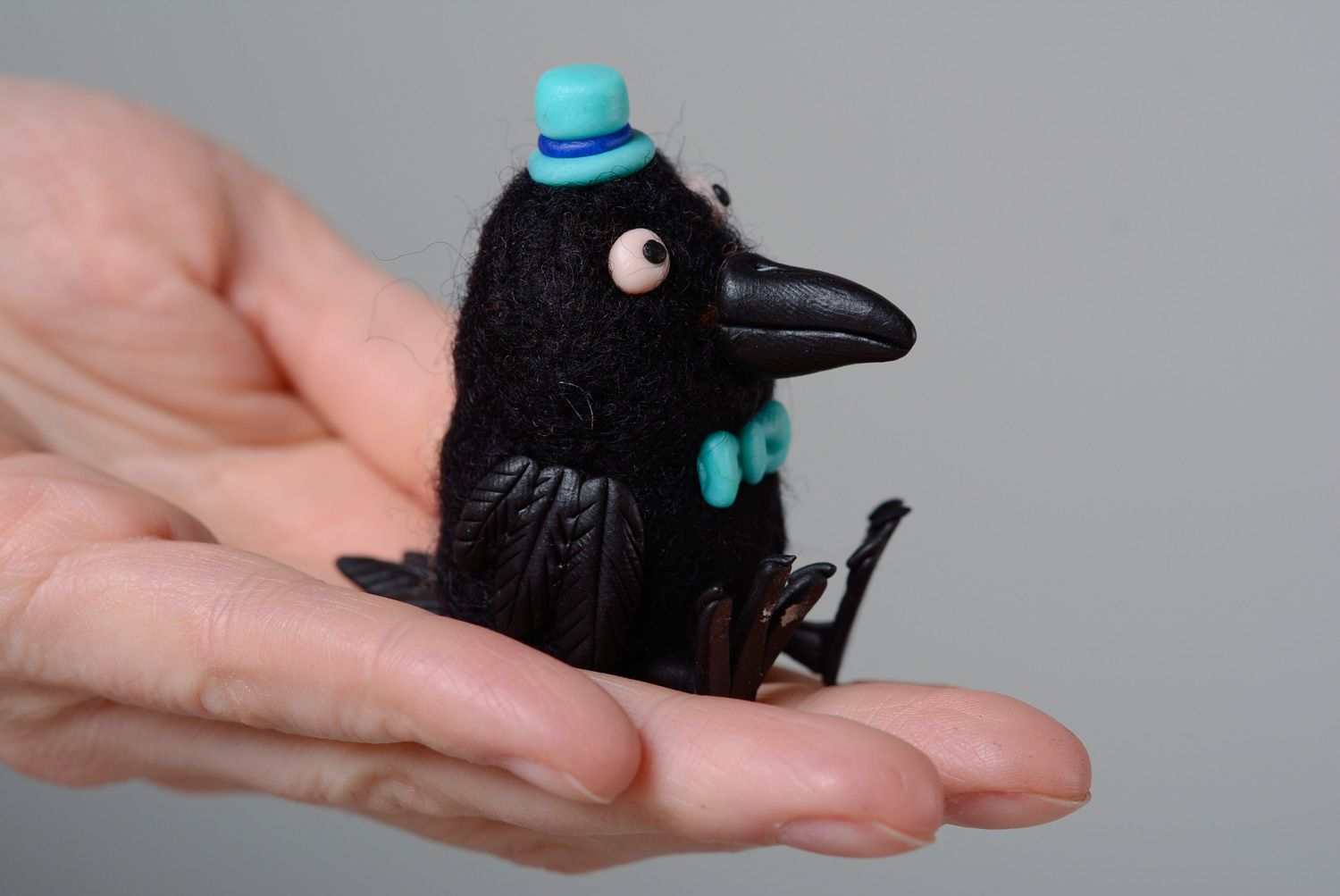 Валяная игрушка ворона миниатюрная фото 5