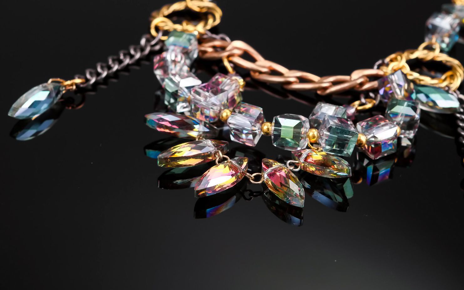 Necklace with crystals photo 3