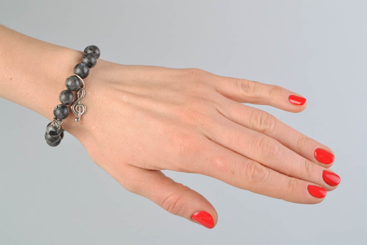 Bracelet en labradorite et métal gris fait main original fin pour femme photo 2
