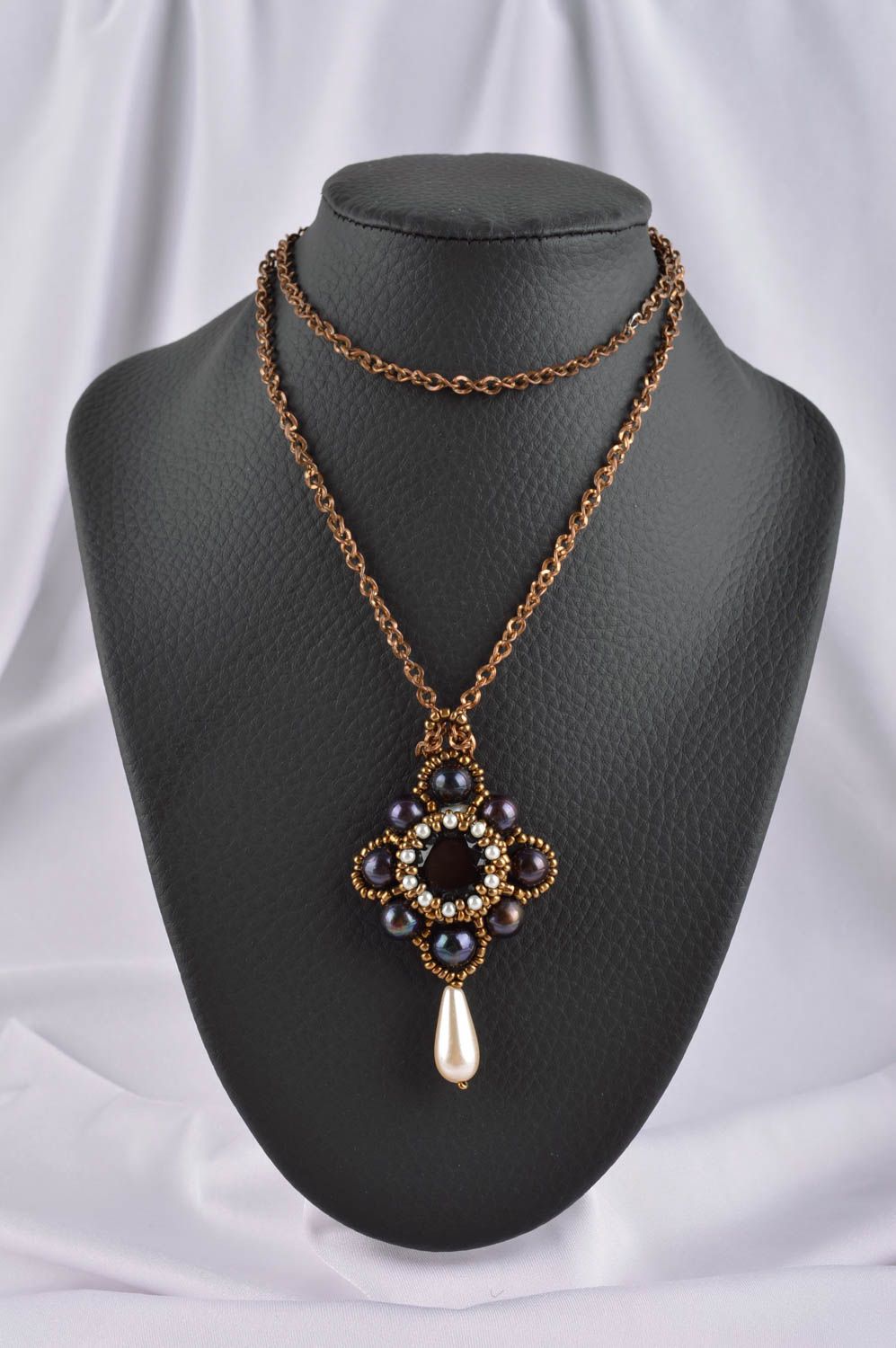 Ciondolo di perle fatto a mano pendente originale accessori originali da donna
 foto 1