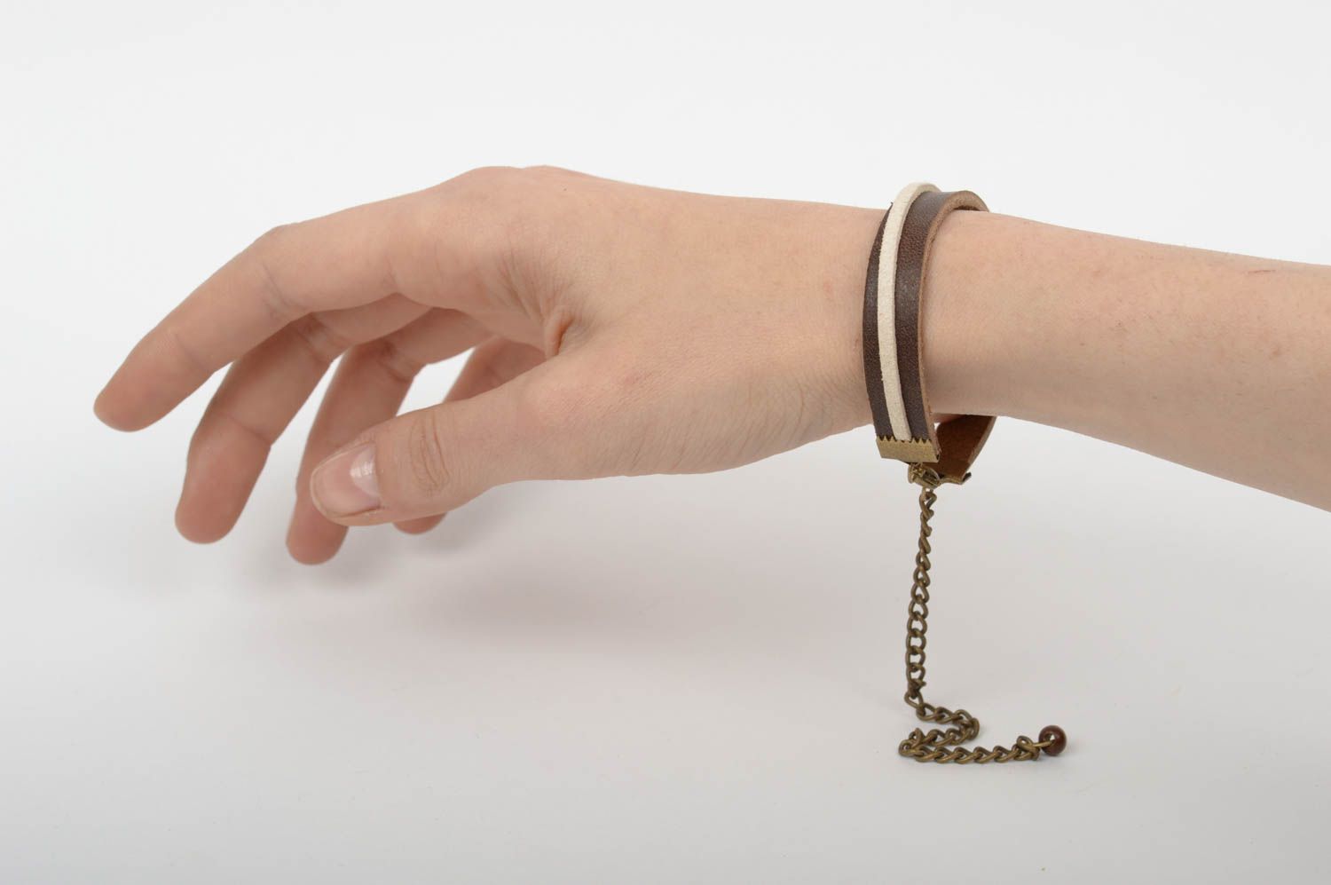 Bracelet en cuir Bijou fait main brun Accessoire femme unisexe original photo 5