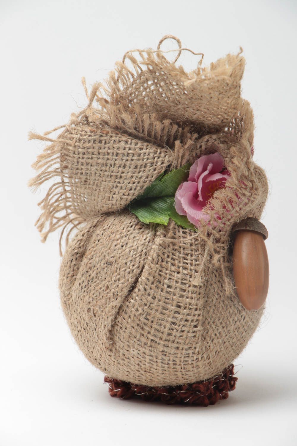 Текстильный домовенок девочка из мешковины настольный декор ручной работы фото 4