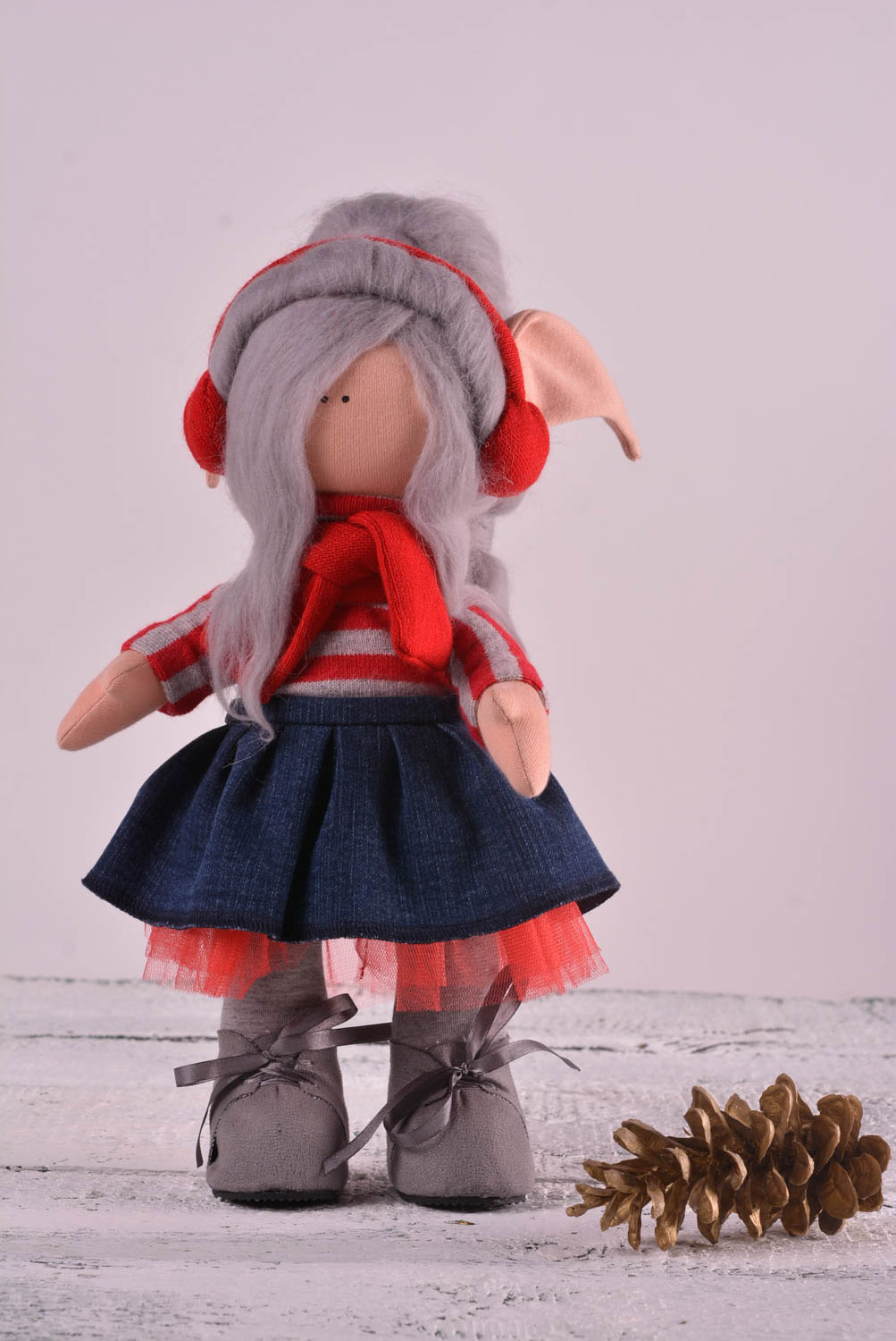 Кукла ручной работы кукла из ткани мягкая кукла из хлопка в синей юбке фото 1