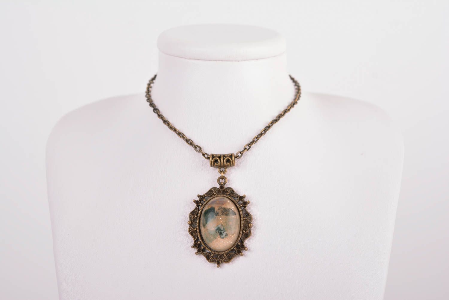 Beautiful handmade neck pendant stylish flower pendant beautiful jewellery photo 3