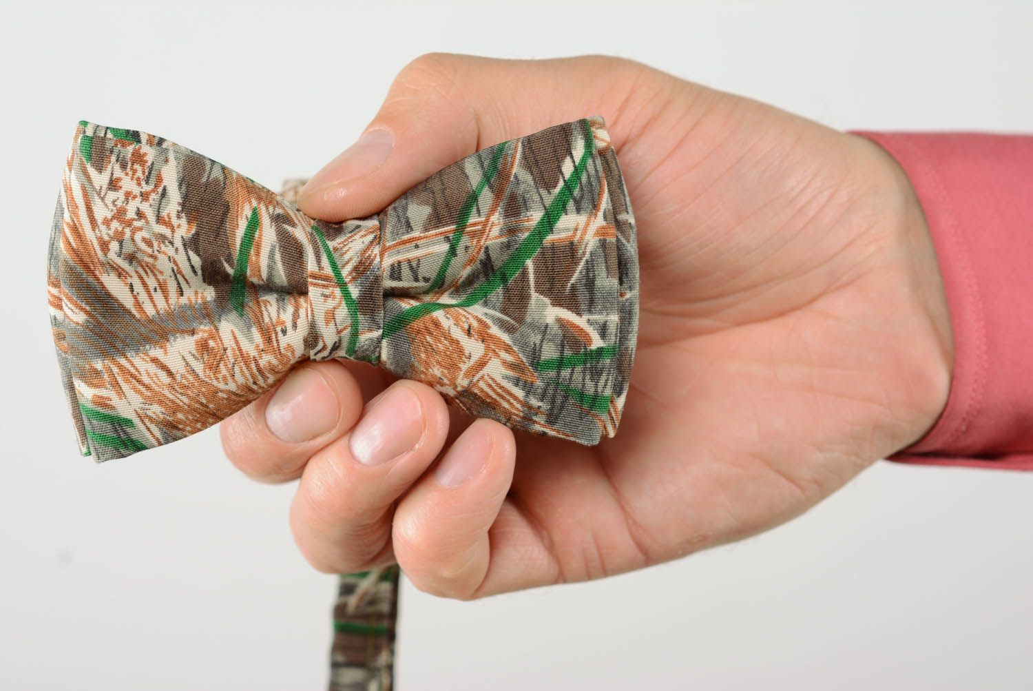 Gravata-borboleta feita à mão de tecido Oxford De caça foto 5