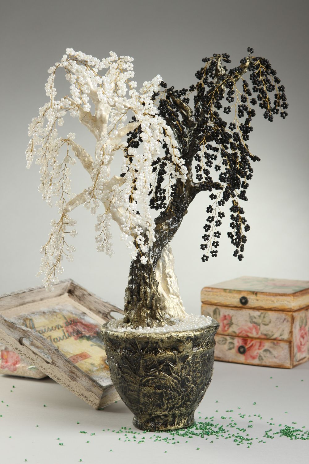 Handmade Perlen Baum Wohn Accessoire  dekorativer Baum Glasperlen schwarz weiß foto 1